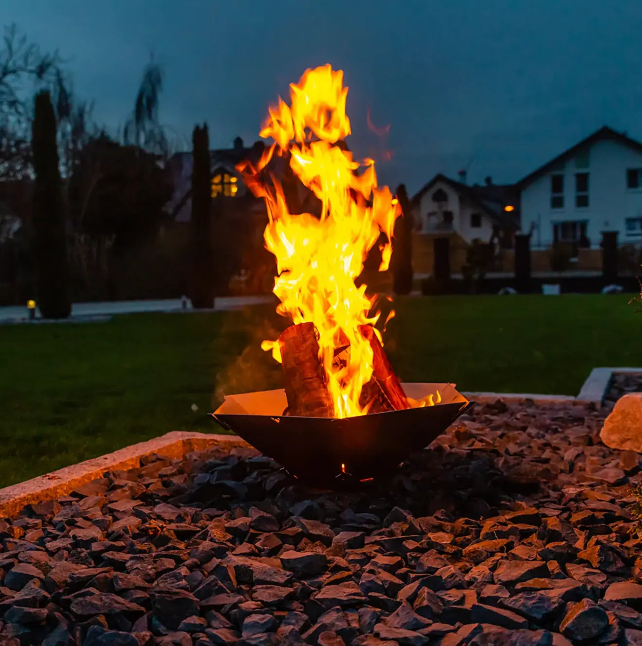 Fennek Hexagon mit Tasche – Steckbare Feuerschale für Camping, Garten & Lagerfeuer