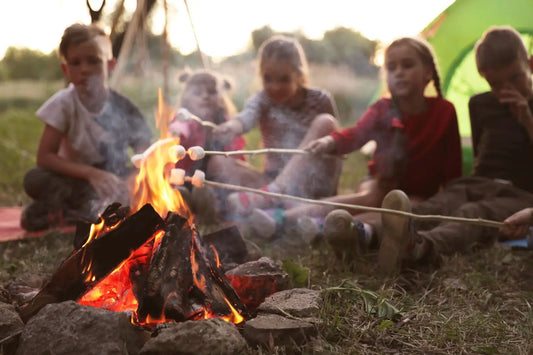Lagerfeuer mit Kindern
