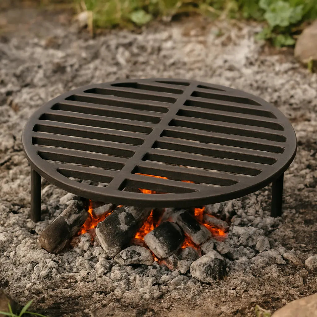 Feuerrost aus Gusseisen – die stabile Basis fürs Outdoor-Kochen