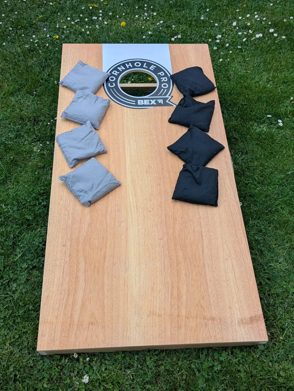 Cornhole PRO Set – Turniergröße Wurfspiel für Garten & Outdoor